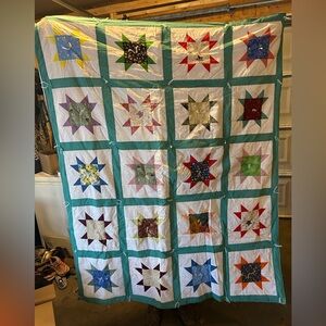 Colorful Star Pattern Quilt